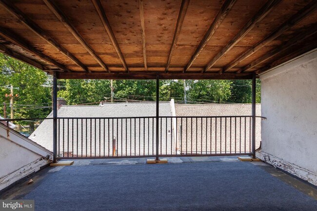 Building Photo - 2331 N 58th St