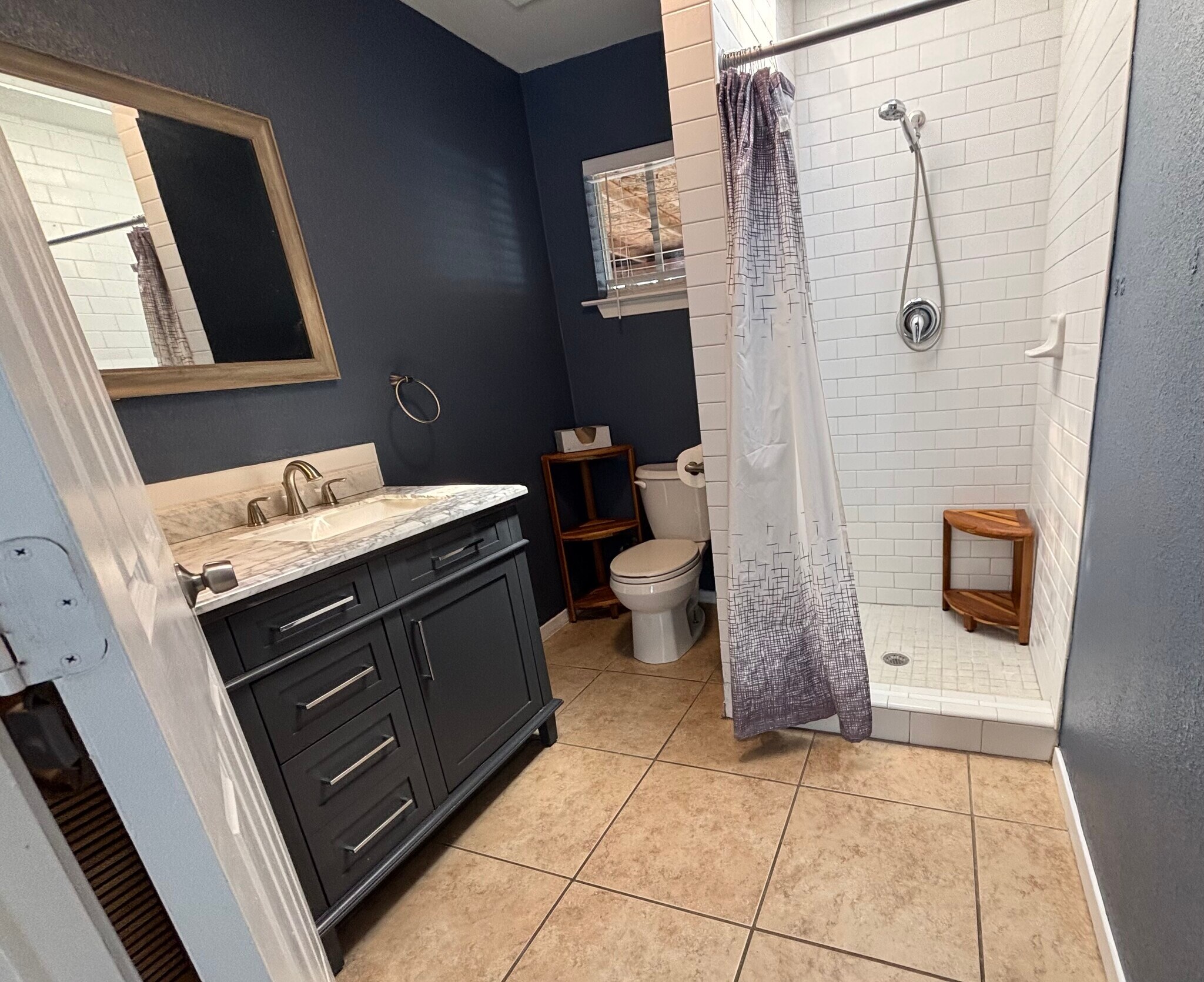 Building Photo - 124 Halliday Ave