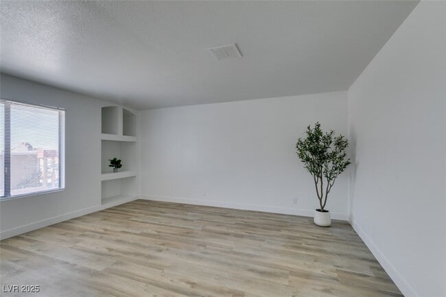 Building Photo - 6932 Kilgore Dr