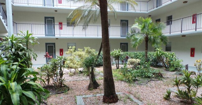 Building Photo - 1830 SW 81st Ave