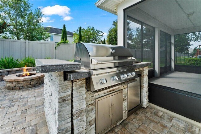 Building Photo - 154 Palisade Dr
