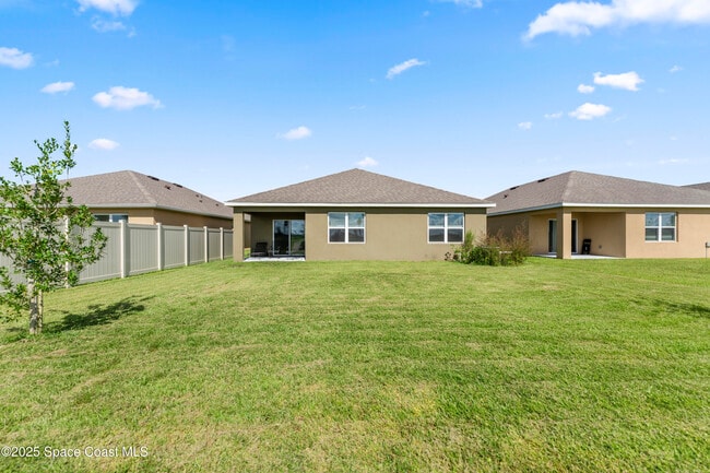 Building Photo - 1015 Dugan CIR SE