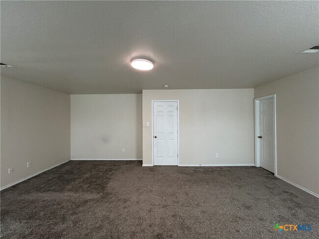 Building Photo - 424 Copper Hill Dr