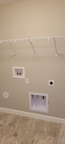 Building Photo - 18 Sonata Ln