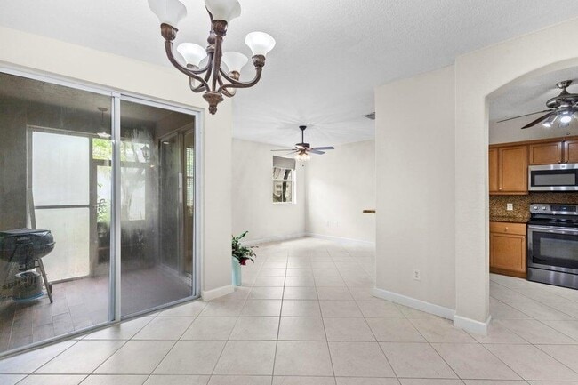 Building Photo - 2280 Shoma Dr