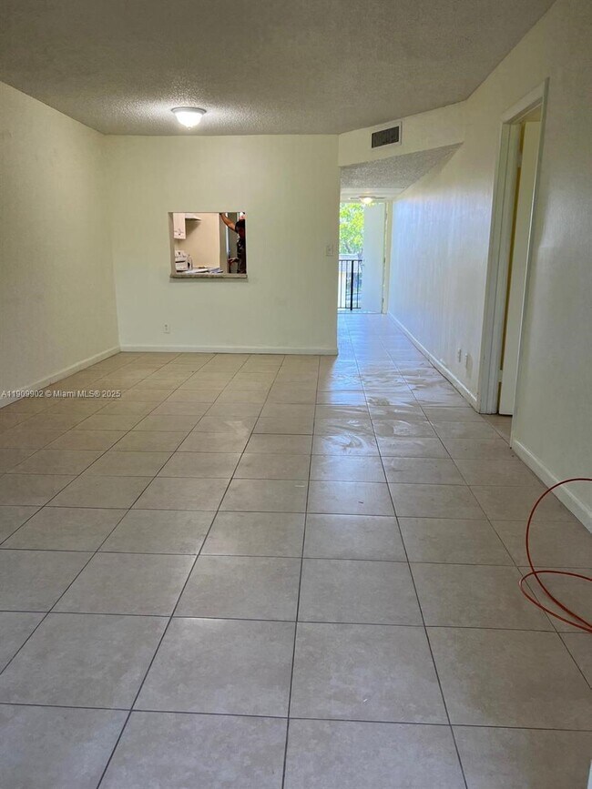 Building Photo - 7900 S Colony Cir