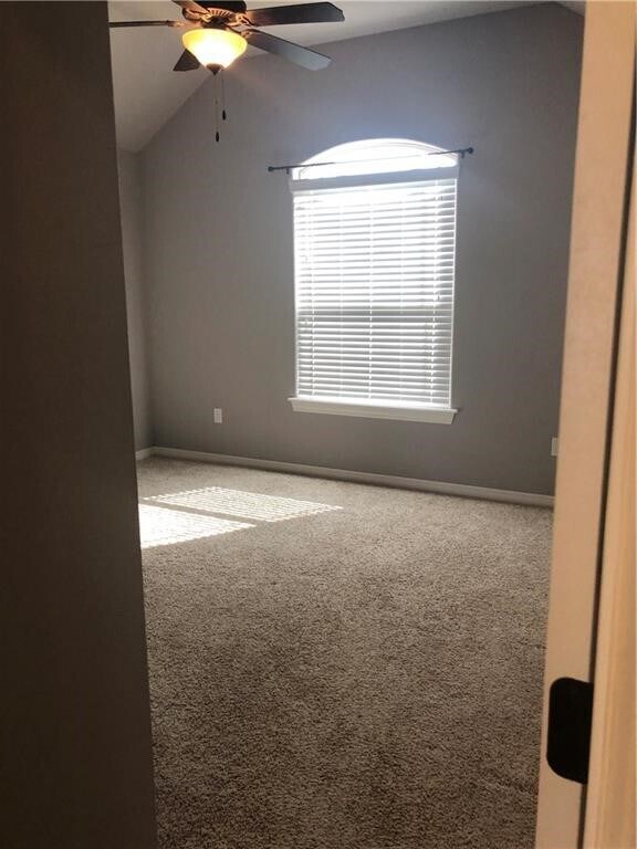 Building Photo - 2960 W Topaz Dr