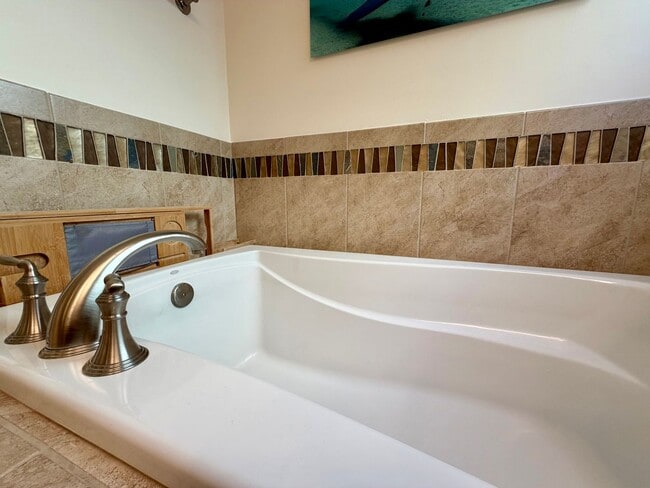 Building Photo - 1539 Barnett St