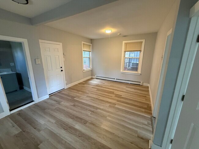 Building Photo - 89 Bostwick Ave