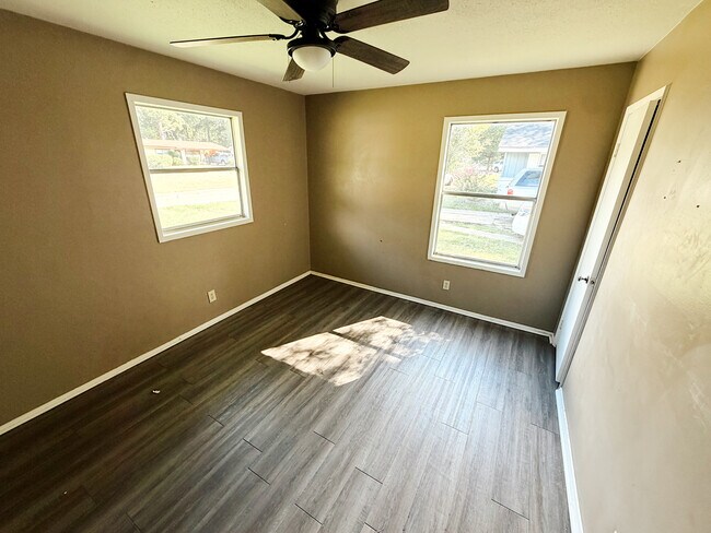 Building Photo - 501 Wynhurst Ct