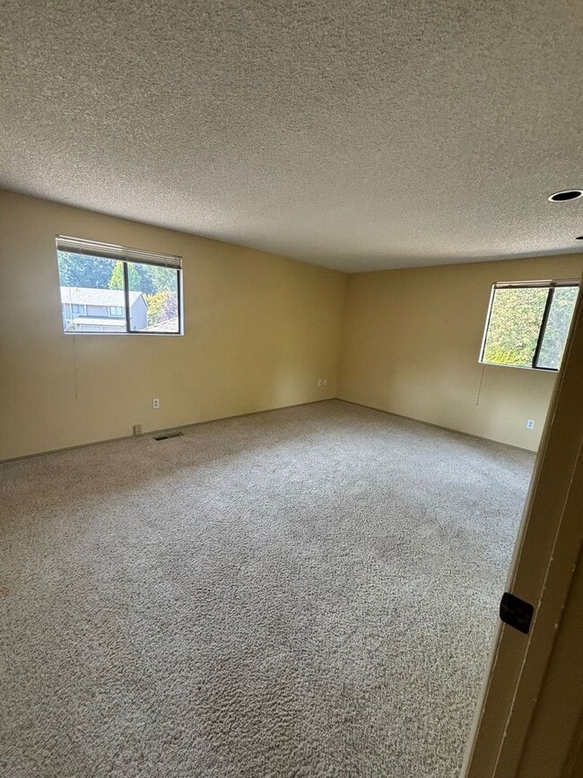 Building Photo - South Cove Commons Gem – Private Beach Access!