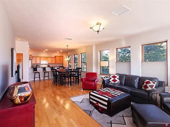 Building Photo - 2855 Main Ave