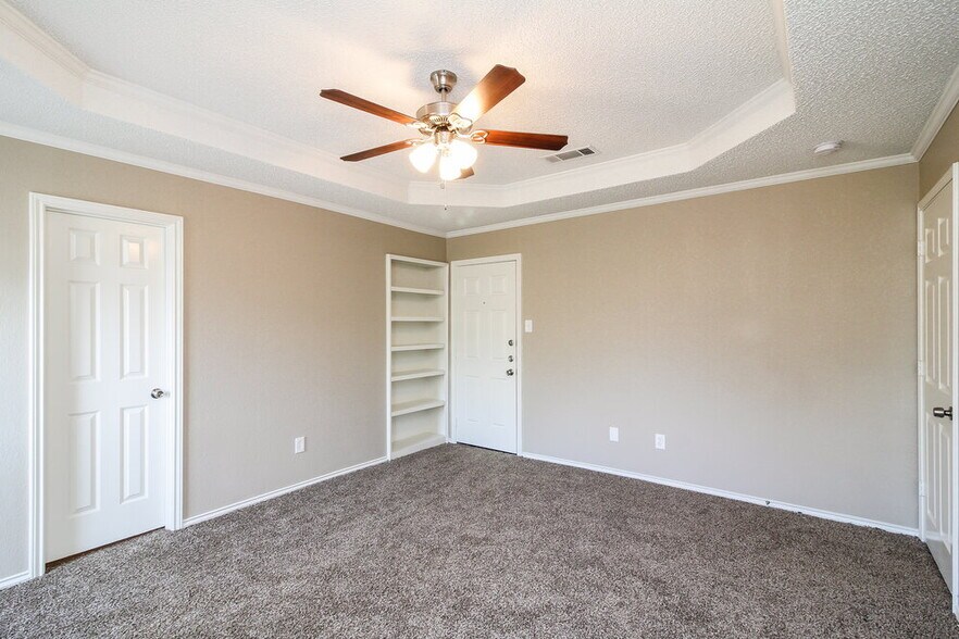 Building Photo - 849 Woodridge Cir