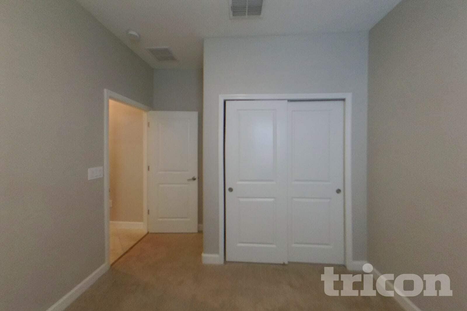 Building Photo - 9735 Ivory Dr