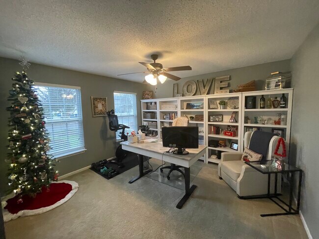 Building Photo - 12812 Anthem Ave