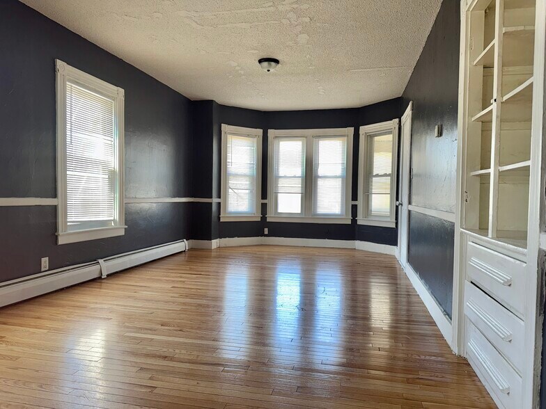 Building Photo - 126 Orchard St