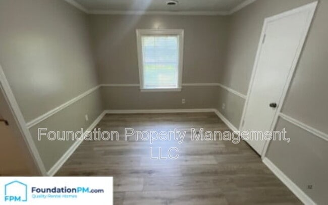 Building Photo - 1847 Driftwood Ave