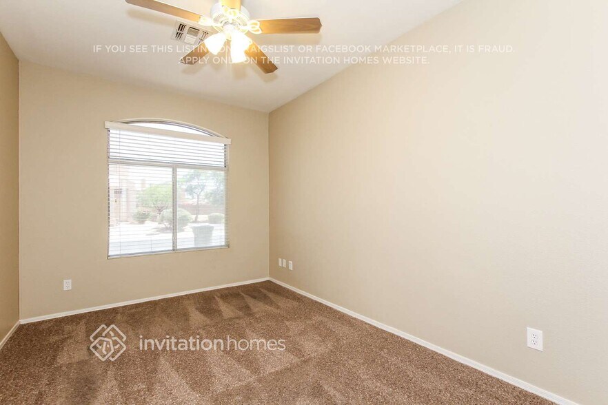 Building Photo - 4922 W Behrend Dr