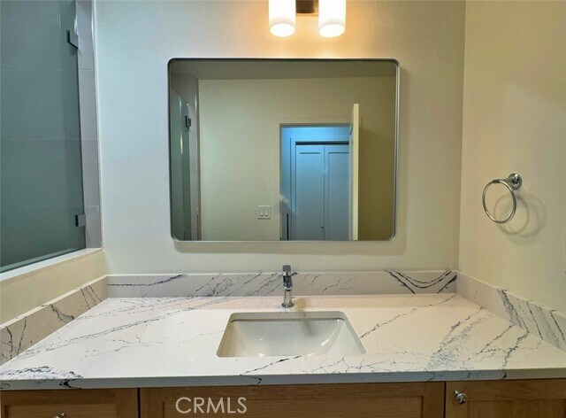 Building Photo - 230 S Catalina Ave