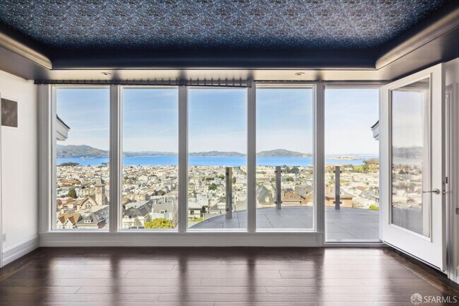 Building Photo - 2336 Broadway