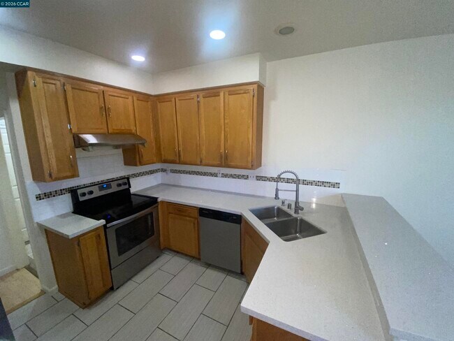 Building Photo - 293 Scotts Valley