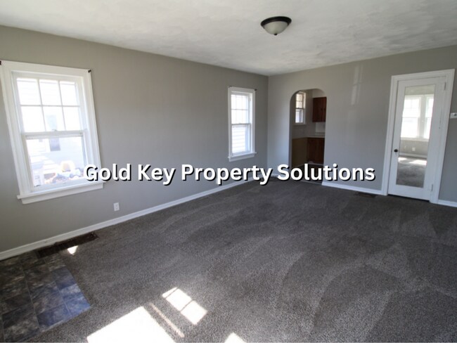 Building Photo - 328-330 E 31st Street