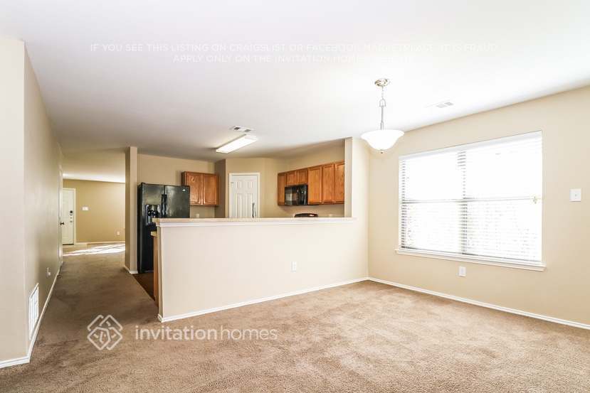 Building Photo - 3878 Pinebluff Ln