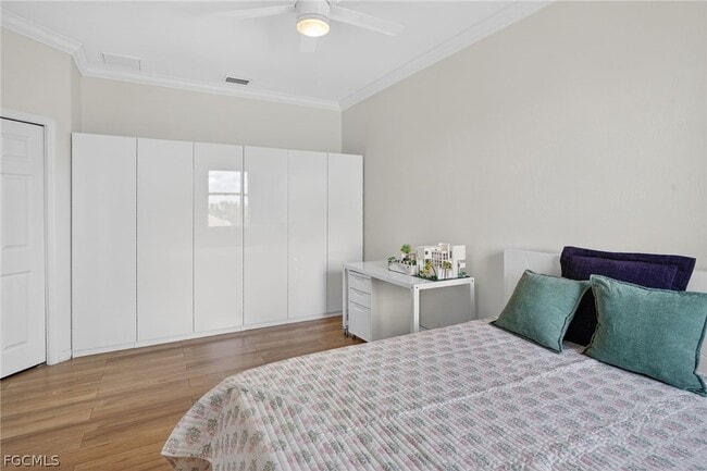 Building Photo - 5541 Harborage Dr