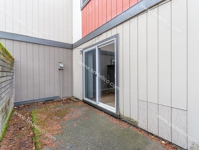 Building Photo - Charming Townhouse Style Home in Multnomah...