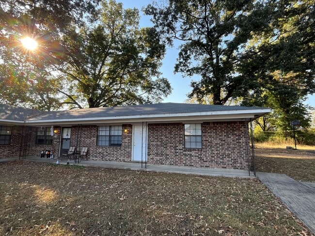 Building Photo - 92 N Josephine