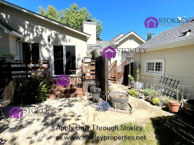 Building Photo - 1975 Shuey Ave