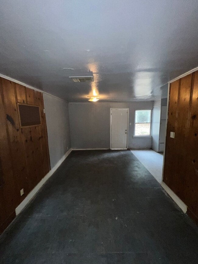 Building Photo - Sunset Acres! 3 bed/ 1 bath.