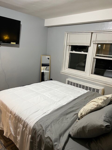 Building Photo - 24-02-2428 28th St