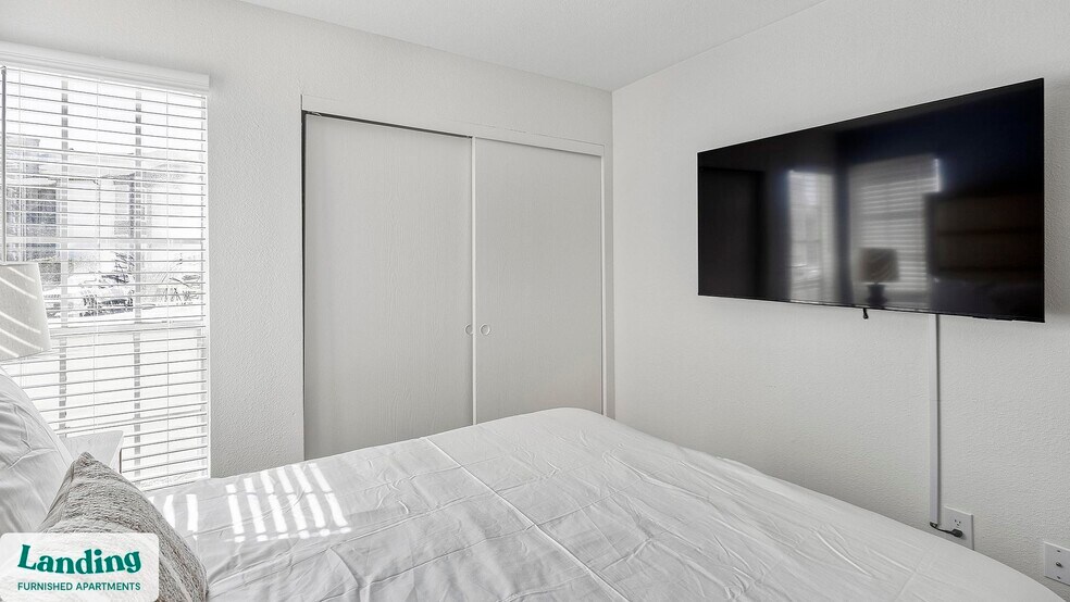 Building Photo - 9510 Westpark Dr