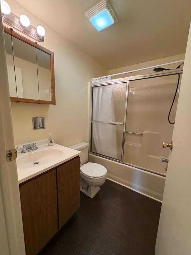 Building Photo - 111 Lenox Ave