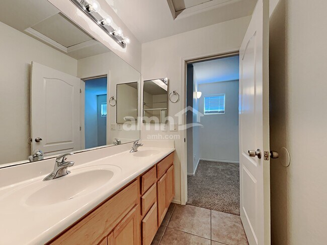 Building Photo - 17584 W Banff Ln