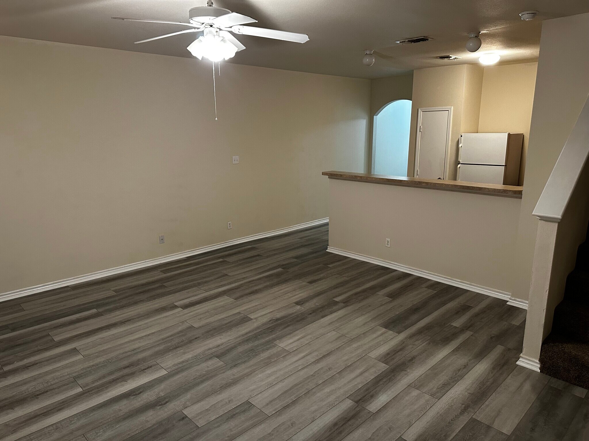 Building Photo - 7818 Kingsbury Wood