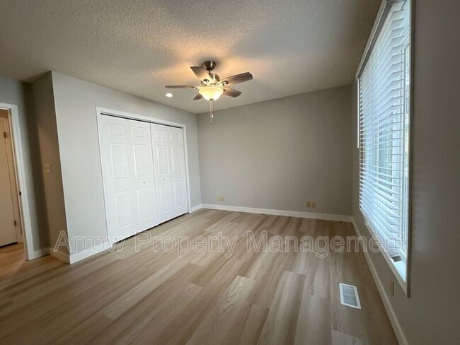 Building Photo - 3600 Briarwood Ave