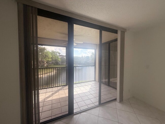 Building Photo - 3050 NW 42nd Ave