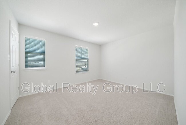 Building Photo - 535 Wild Olive Wy