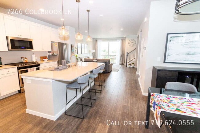 Building Photo - 7266 Colebrook Ln