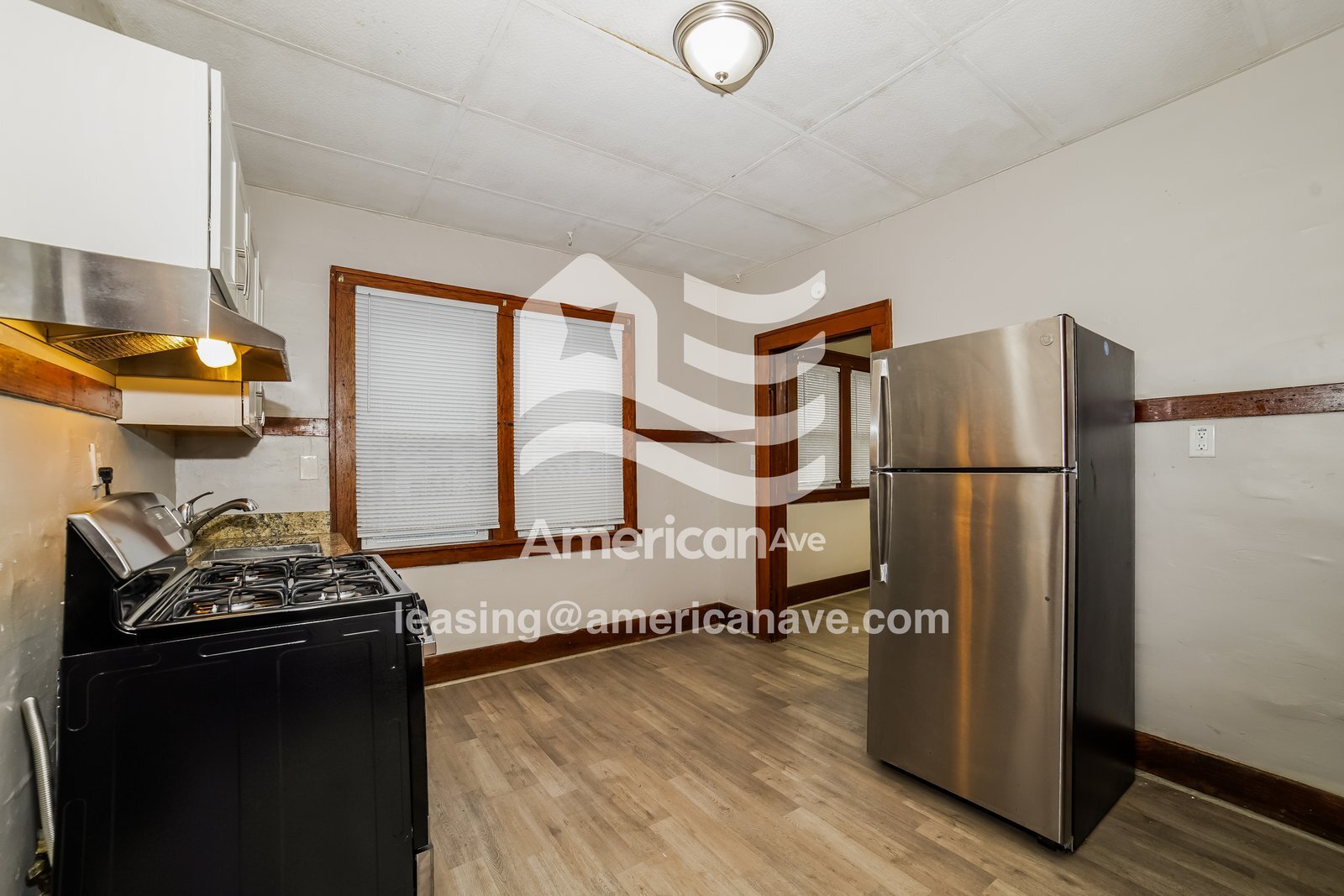 Building Photo - 1125 W McClure Ave