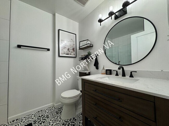 Building Photo - 8056 Pantano Pl