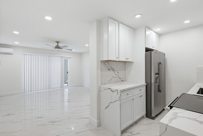 Building Photo - 3334 Altadena Ave.