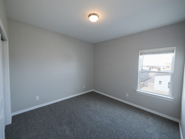 Building Photo - 905 Gulf Streams Ave