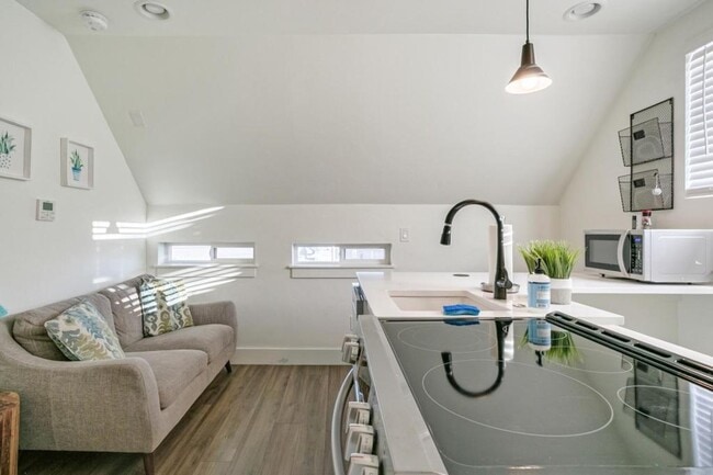 Building Photo - 3044 N Speer Blvd