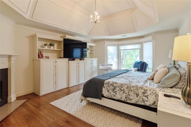 Building Photo - 3850 Glenhurst Dr