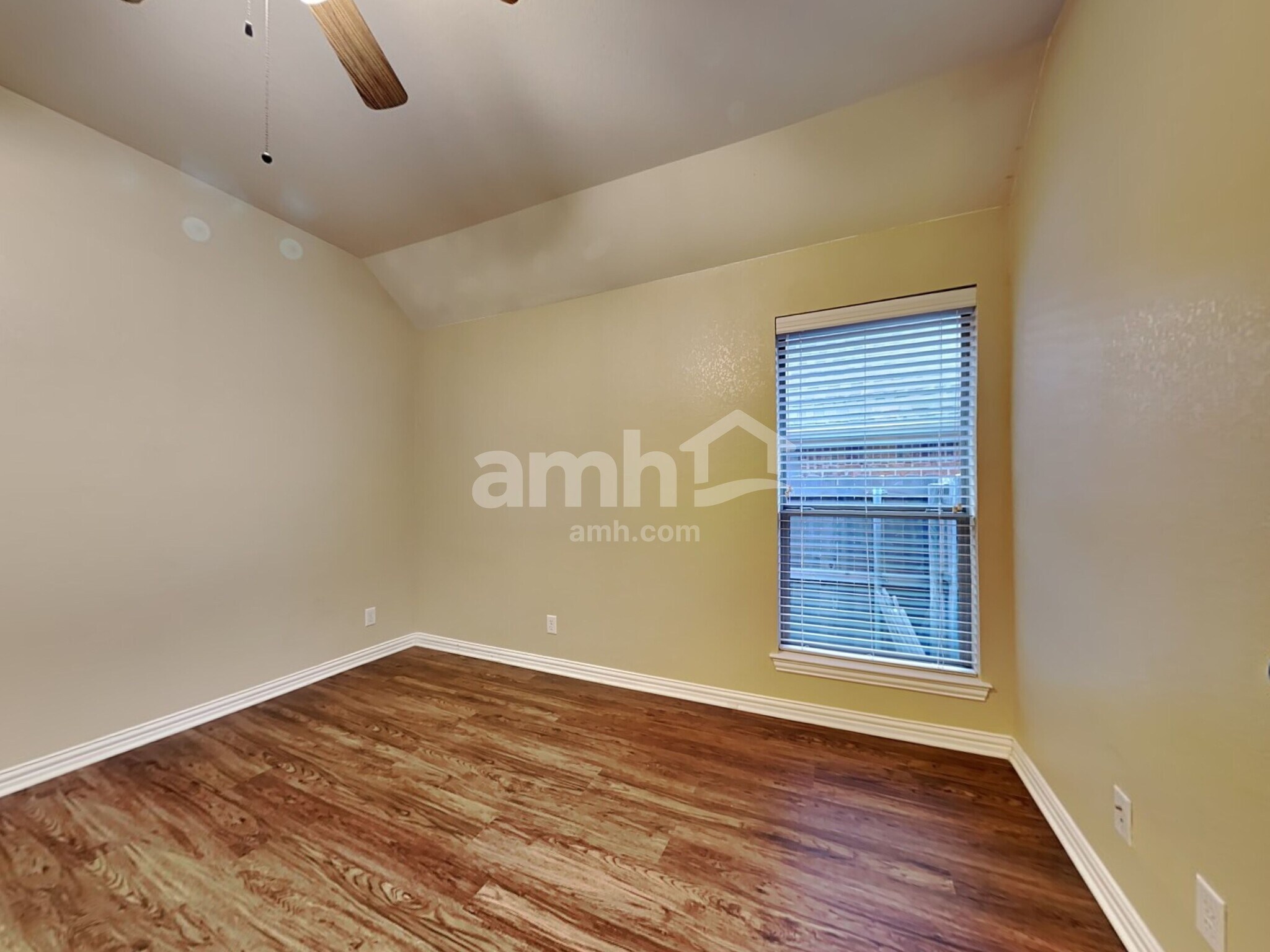 Building Photo - 109 Firestone Dr