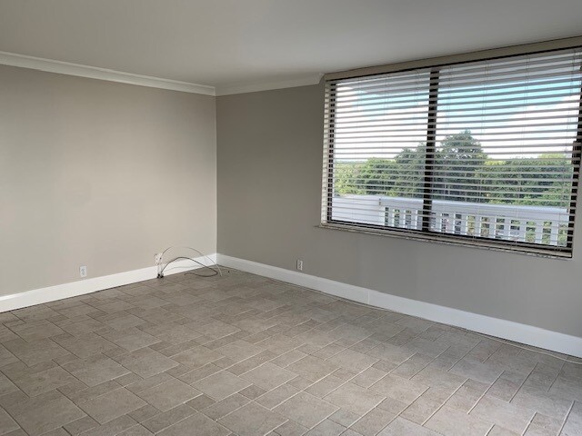 View from the Livingroom - 400 E Colonial Dr