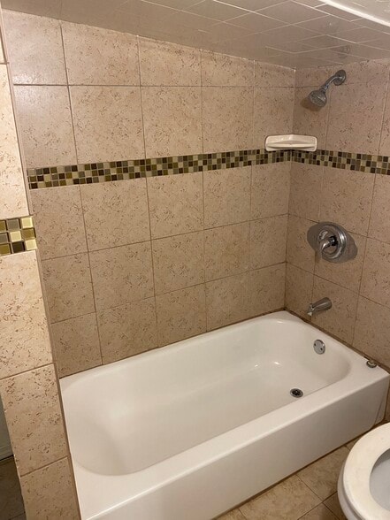 Building Photo - 1110 Wilson St